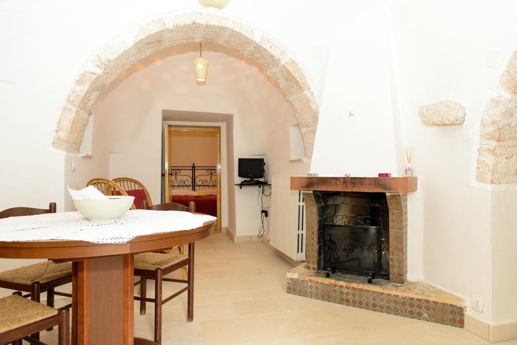 Agritrulli Casa de hóspedes Ostuni Exterior foto